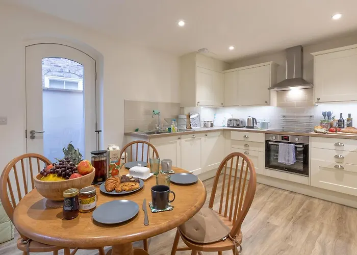 Trinity Cottage, * York